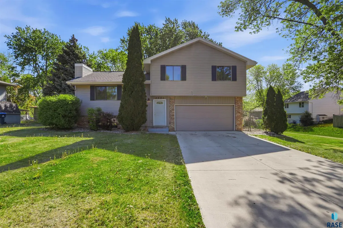 4600 S Marion Rd, Sioux Falls, SD 57106 - #1