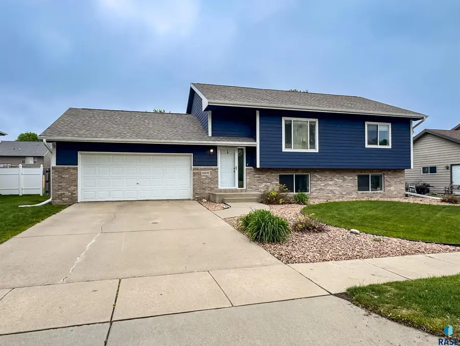 6809 S Mogen Ave, Sioux Falls, SD 57108 - #3