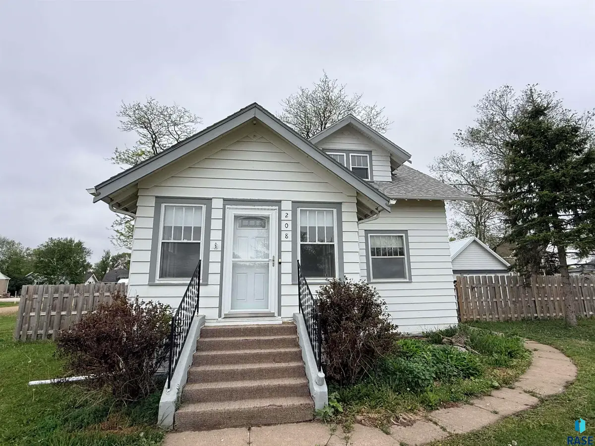 208 W Turk St, Oldham, SD 57051 - #1
