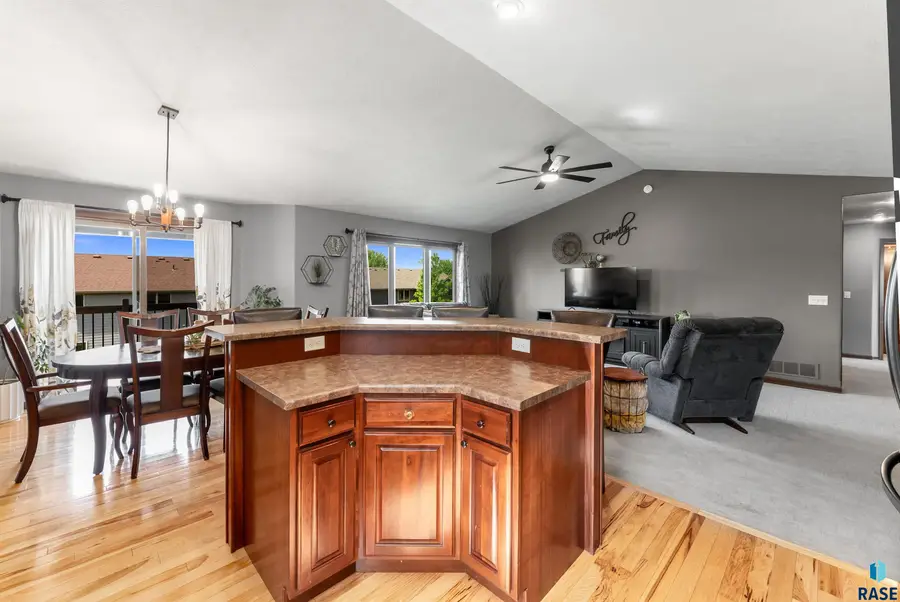 4012 W 90th St, Sioux Falls, SD 57108 - #3