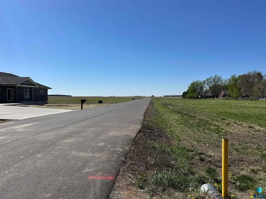 11 S Alfalfa St, Menno, SD 57045 - #2