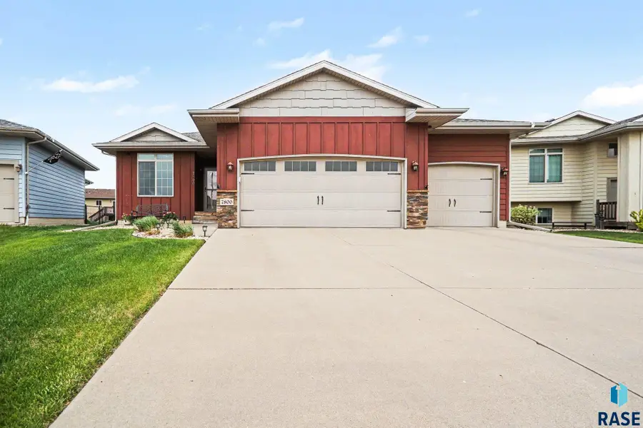 7800 W Vista Park St, Sioux Falls, SD 57106 - #2