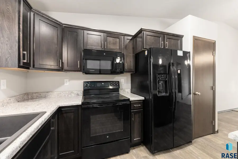 9005 W Gert St, Sioux Falls, SD 57106 - #3