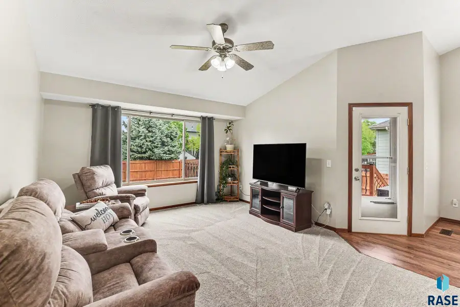 8808 W Norma Trl, Sioux Falls, SD 57106 - #3