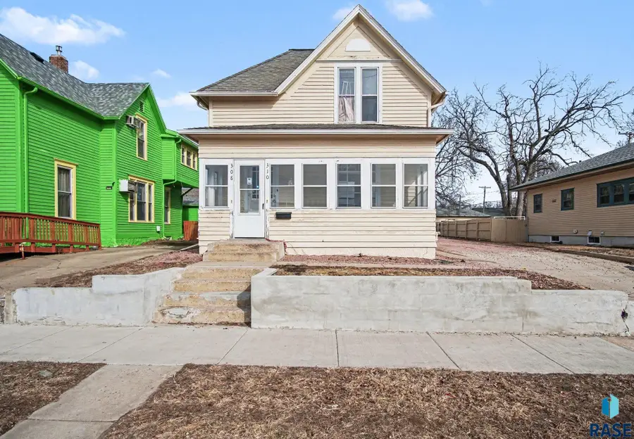 310 & 308 S Walts Ave, Sioux Falls, SD 57104 - #2