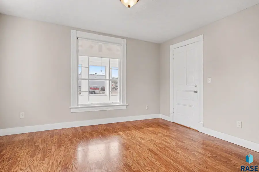 310 & 308 S Walts Ave, Sioux Falls, SD 57104 - #3
