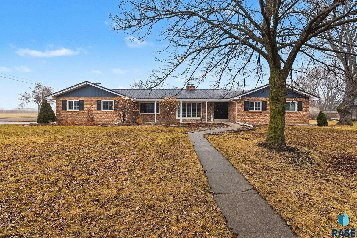 801 6th Ave, Pipestone, MN 56164 - #1