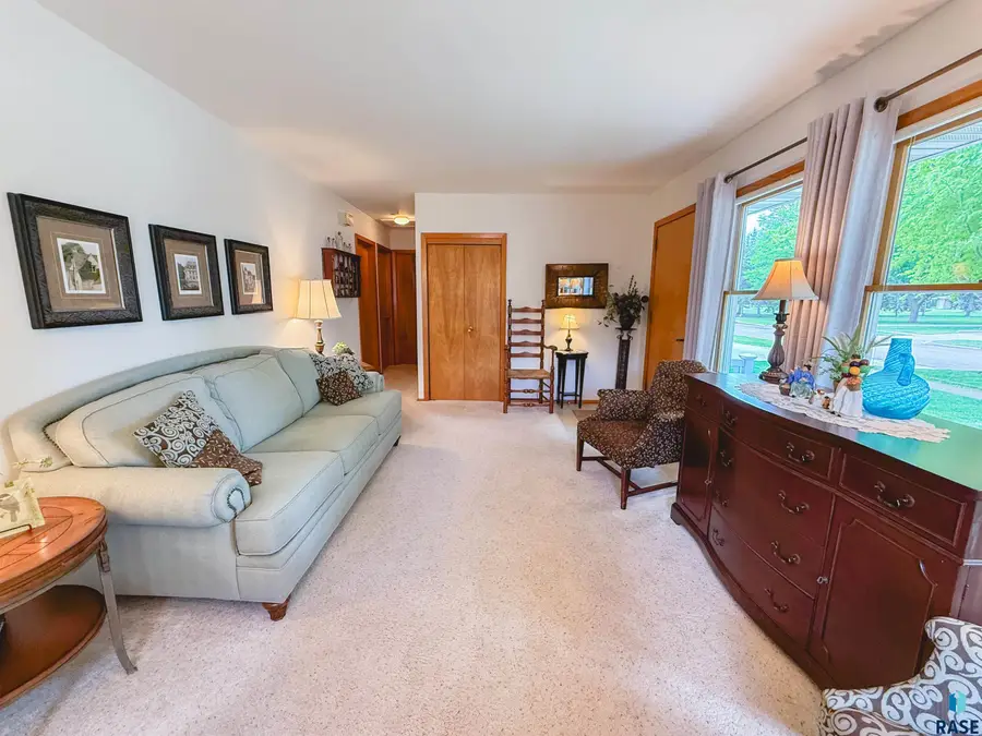 820 NE 5th St, Madison, SD 57042 - #3