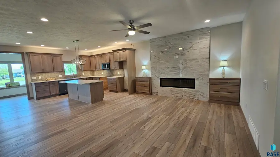 2610 E Whisper Trl, Sioux Falls, SD 57108 - #3