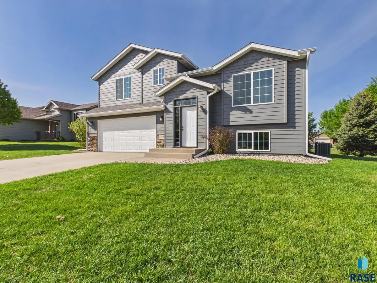 5729 W Bream Dr, Sioux Falls, SD 57107 - #1