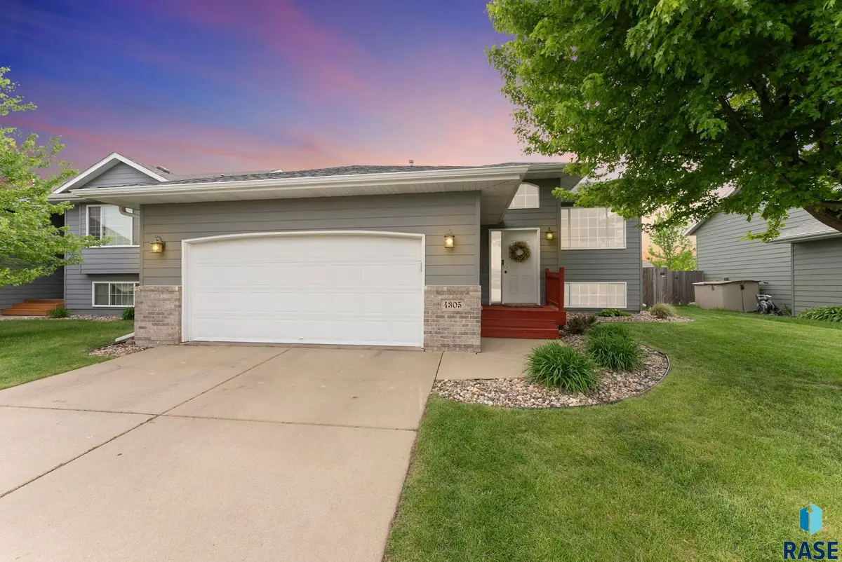 4305 S Wilson Ave, Sioux Falls, SD 57106 - #1
