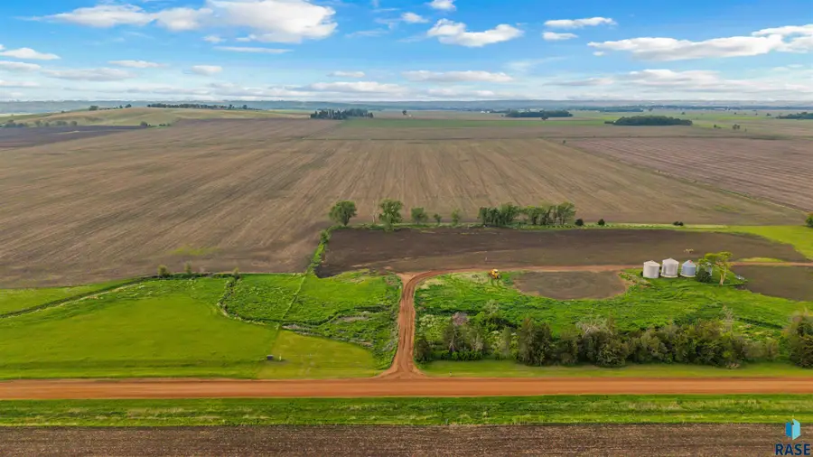 48239 279th St, Canton, SD 57013 - #3