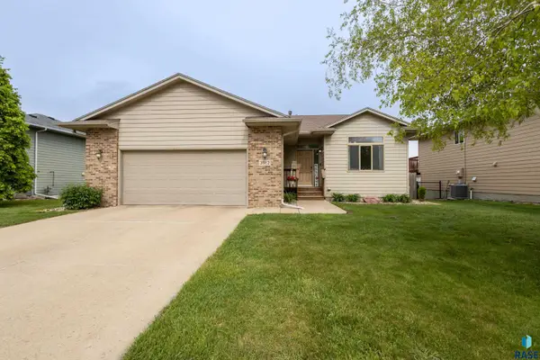 3912 S Camden Ave, Sioux Falls, SD 57106