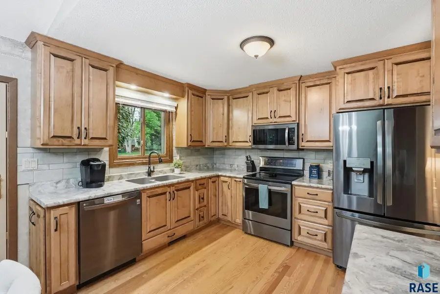 2117 S Melanie Ln Ln, Sioux Falls, SD 57103 - #3