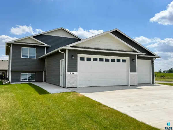 903 Birch St, Harrisburg, SD 57032
