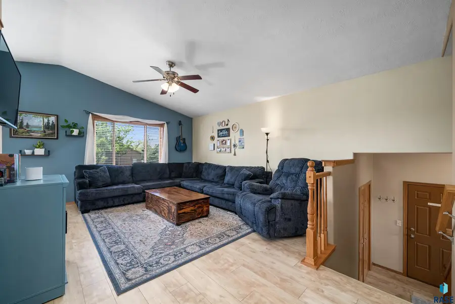 8801 W 18th St, Sioux Falls, SD 57106 - #3