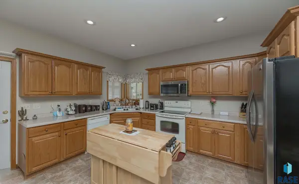 4502 E 49th St #3, Sioux Falls, SD 57110