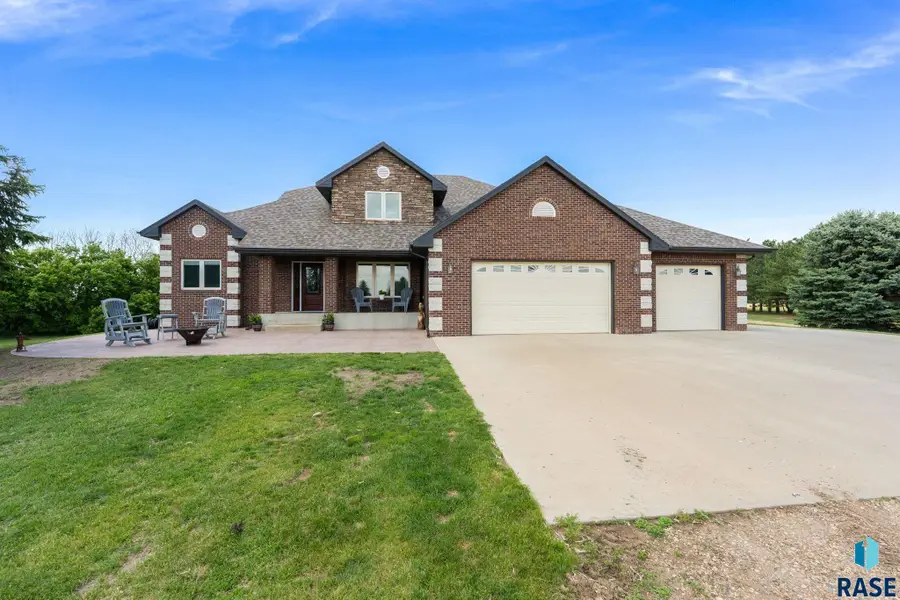 47152 276th St, Harrisburg, SD 57032 - #3