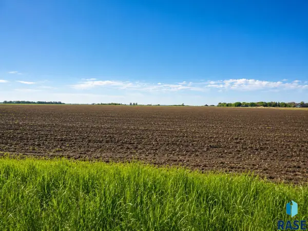 Track 3 276th St, Harrisburg, SD 57032