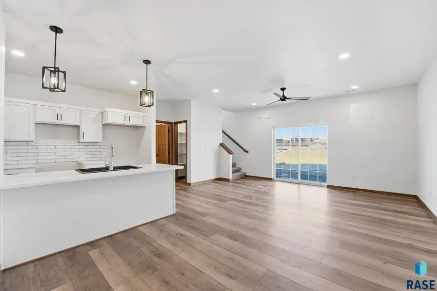 1263 N Marion Rd #2, Sioux Falls, SD 57107 - #3