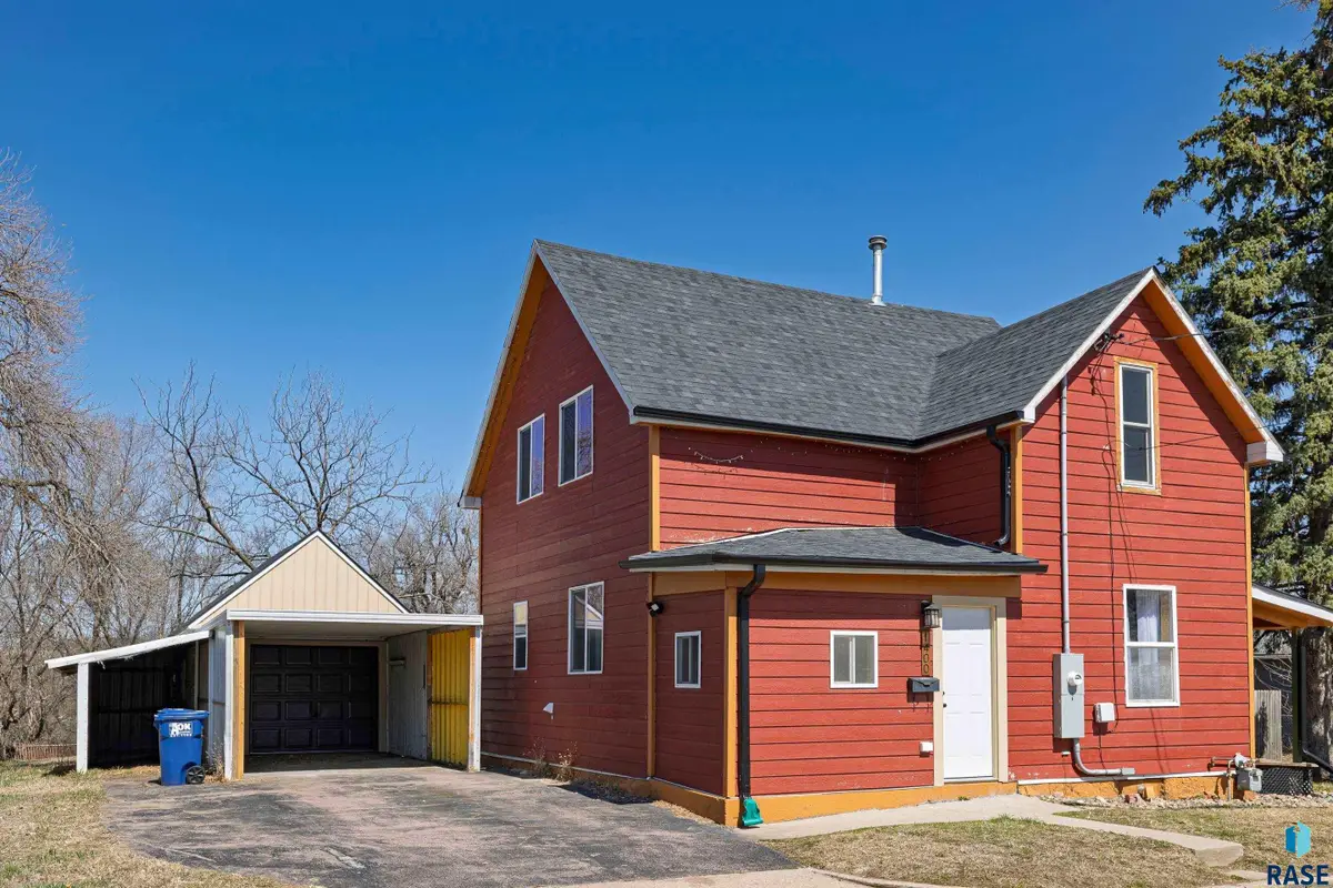 1400 E Russell St, Sioux Falls, SD 57103 - #1