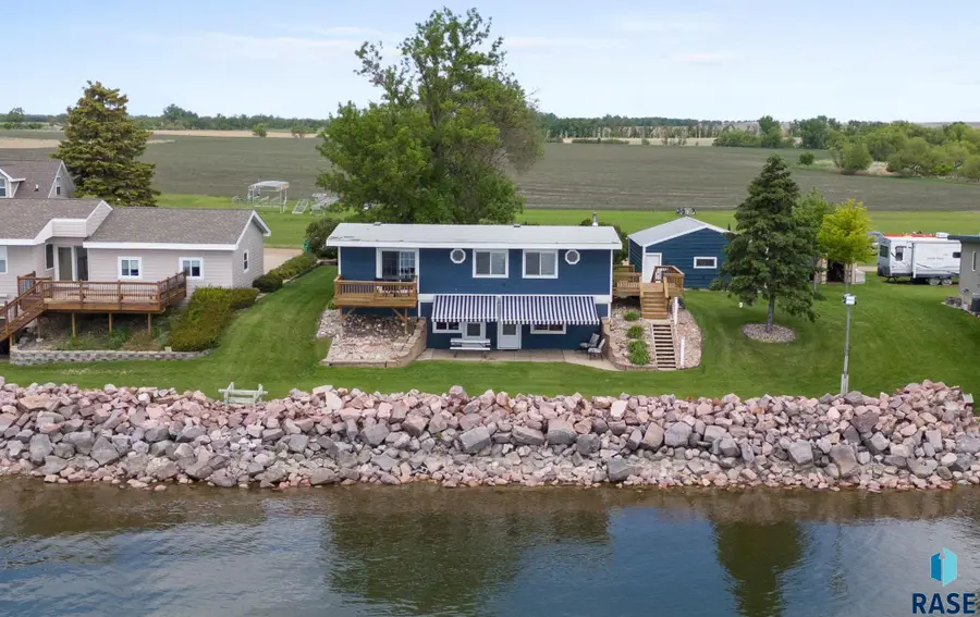 374 W Lake Dr, Lake Norden, SD 57248 - #2