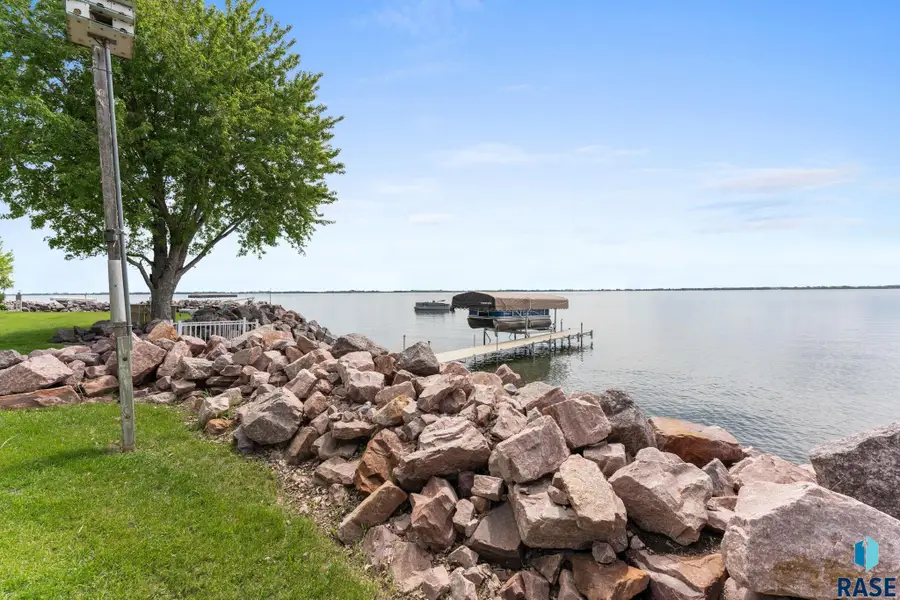 374 W Lake Dr, Lake Norden, SD 57248 - #3