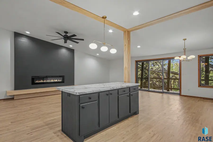 5207 E Valley Oaks Pl, Sioux Falls, SD 57110 - #2