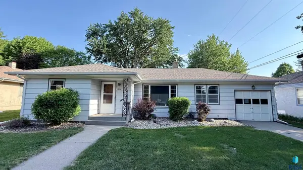 1816 W 22nd St, Sioux Falls, SD 57105