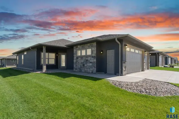 8912 W Dalton St, Sioux Falls, SD 57106