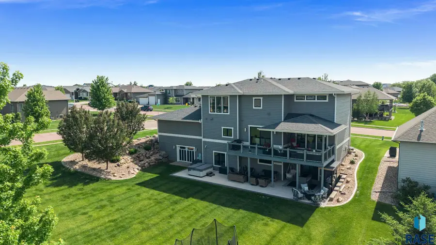 2308 S Durango Dr, Sioux Falls, SD 57110 - #3