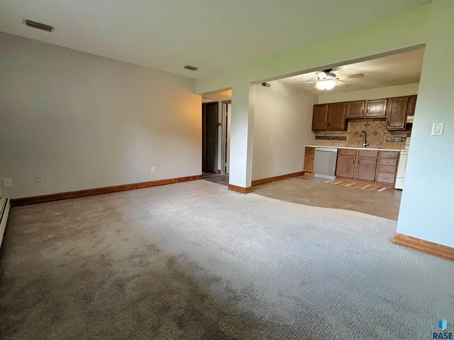 3600 S Gateway Blvd #102, Sioux Falls, SD 57106 - #2
