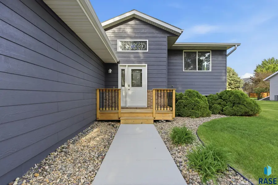 7008 S Mogen Ave, Sioux Falls, SD 57108 - #2