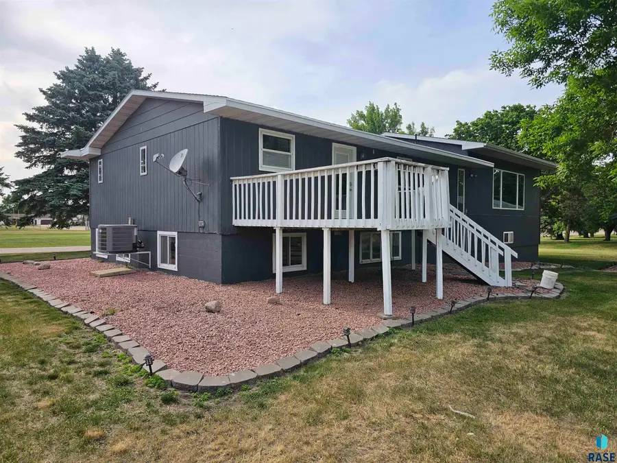 100 S Allen Ave, Colman, SD 57017 - #3