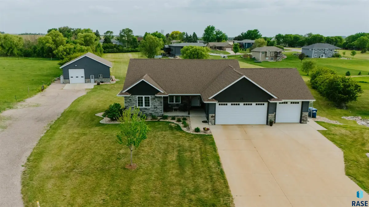 25785 Frederick Cir, Renner, SD 57055 - #1