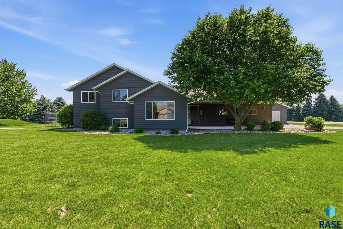 27120 Morning Glory Ave, Harrisburg, SD 57032 - #1