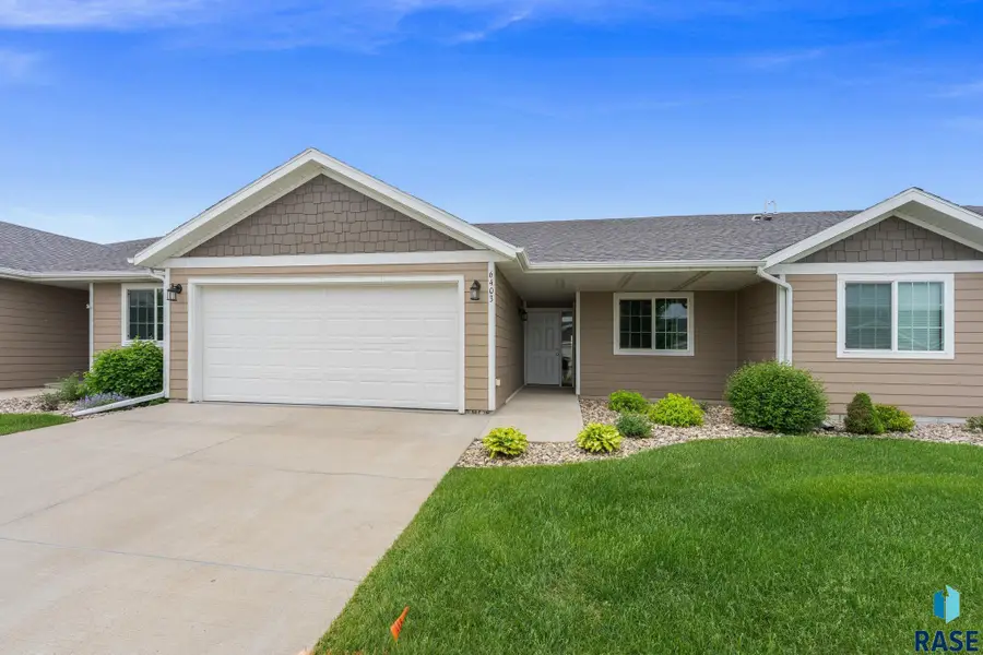 6403 W Maxwell Pl, Sioux Falls, SD 57107 - #2