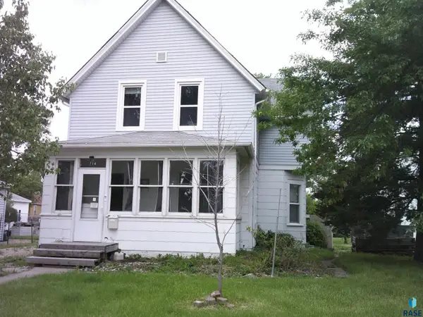 714 SW 3rd Ave, Aberdeen, SD 57041