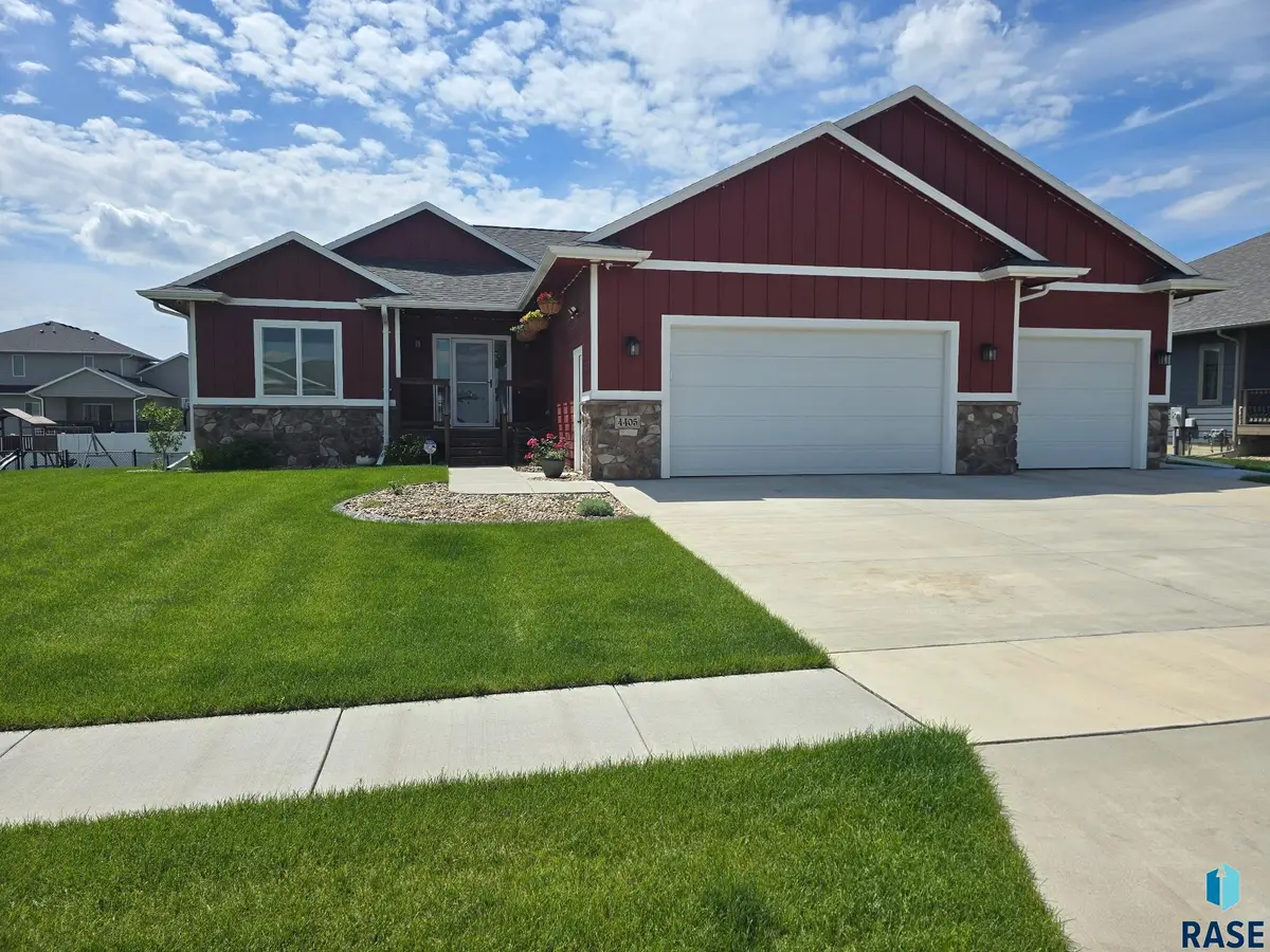 4405 S Sawtooth Trl, Sioux Falls, SD 57110 - #1
