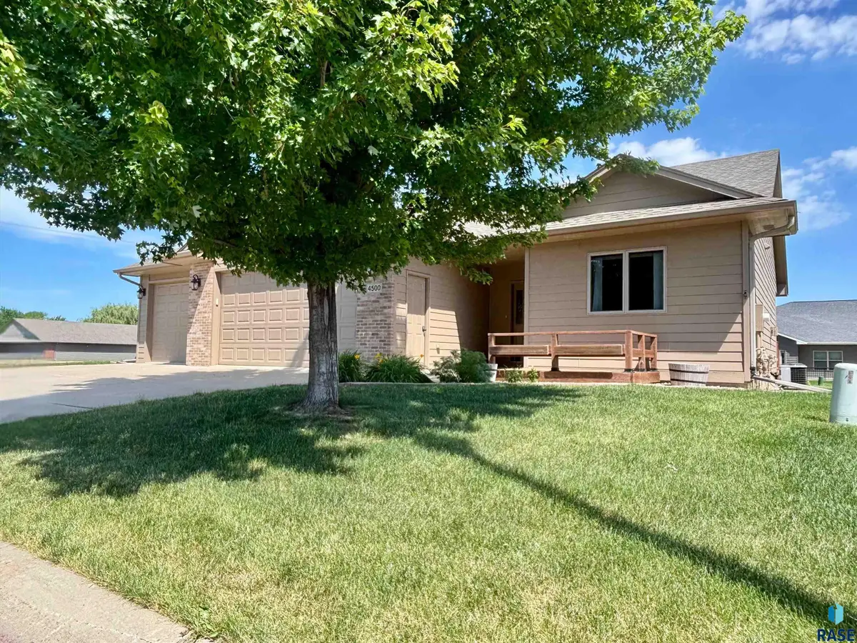 4500 E Kearney Pl, Sioux Falls, SD 57110 - #1