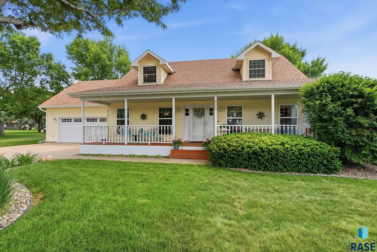 425 Kringen Ave, Baltic, SD 57003 - #1
