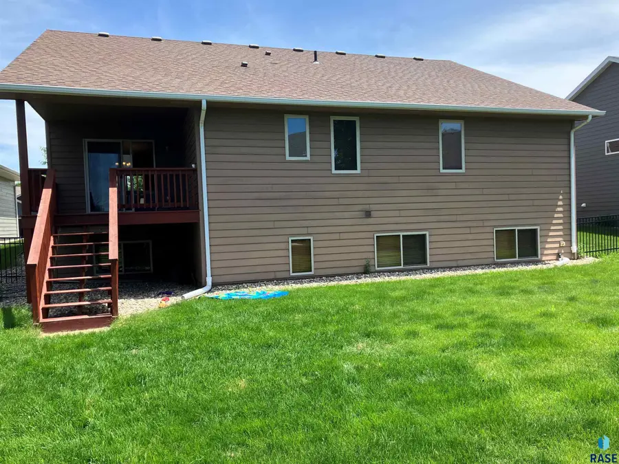 S Solono Ave, Sioux Falls, SD 57108 - #2