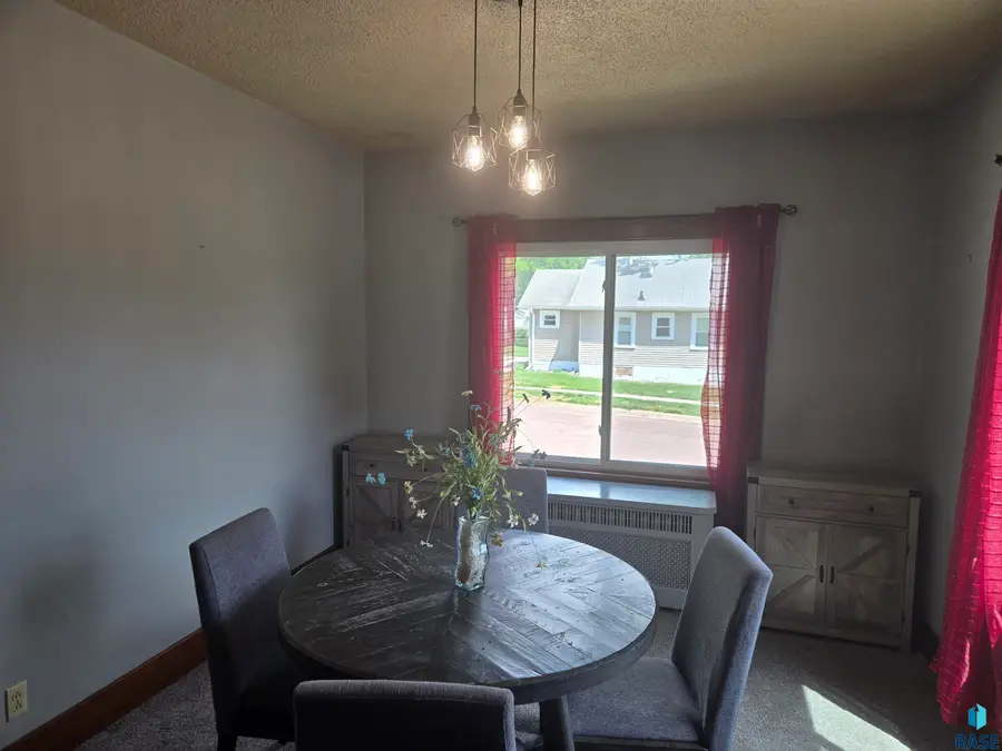 900 W Center St, Madison, SD 57042 - #2