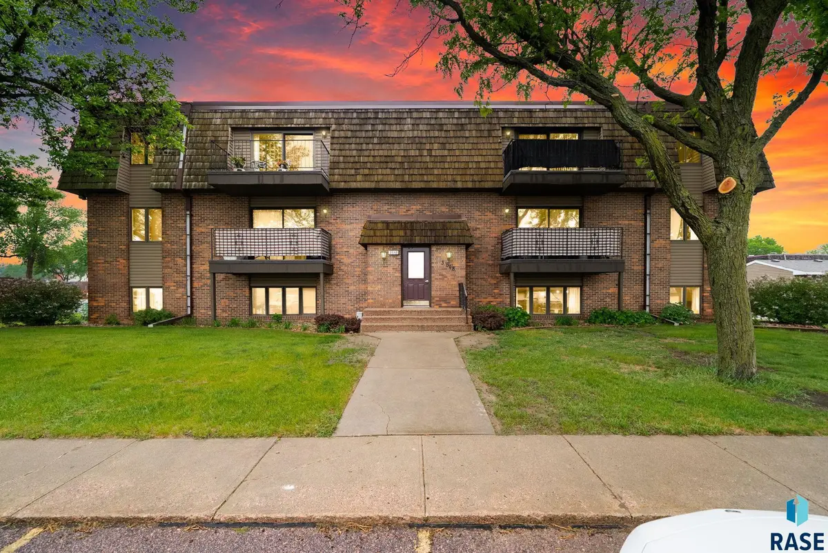 3548 S Gateway Blvd #101, Sioux Falls, SD 57106 - #1