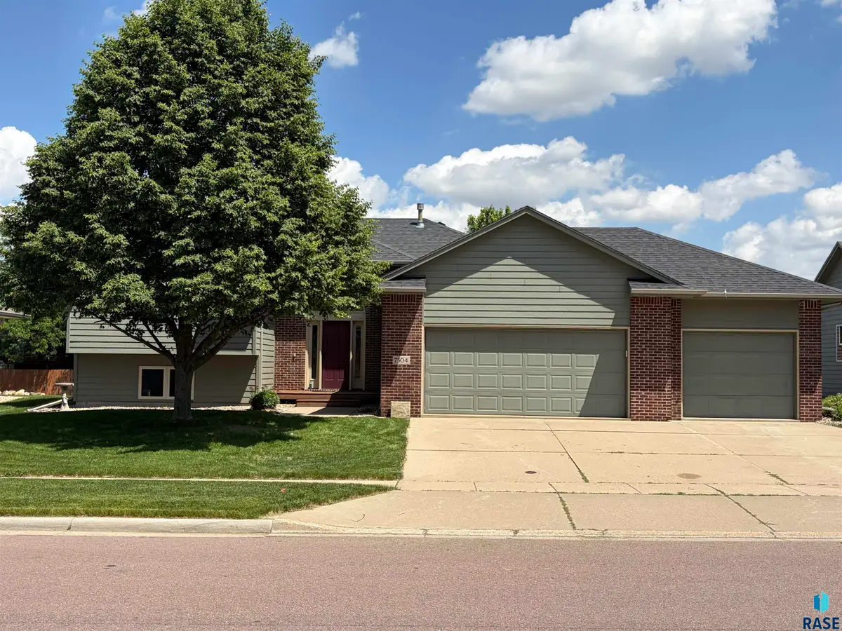 7504 S Aftyn Ave, Sioux Falls, SD 57108 - #1