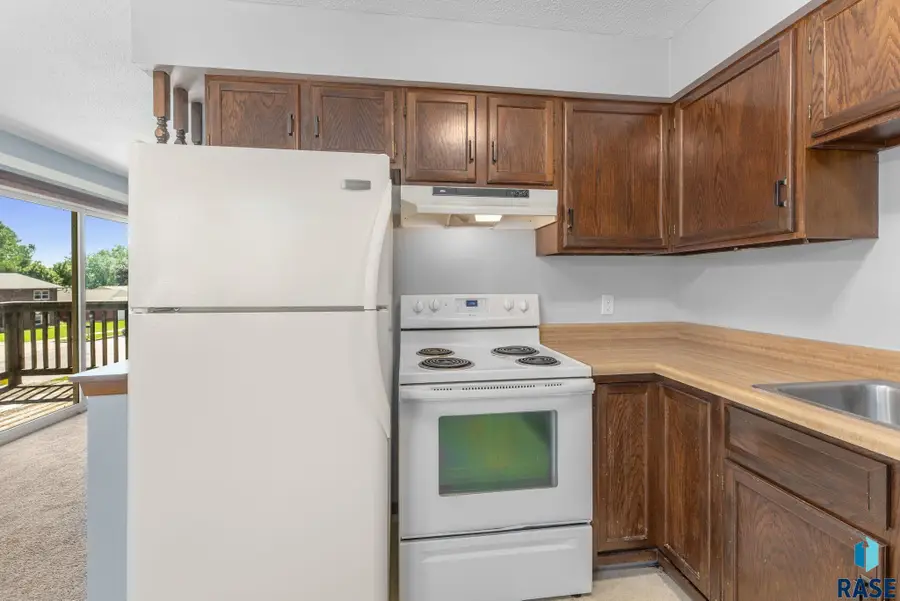 2900 E Klondike Trl, Sioux Falls, SD 57103 - #2