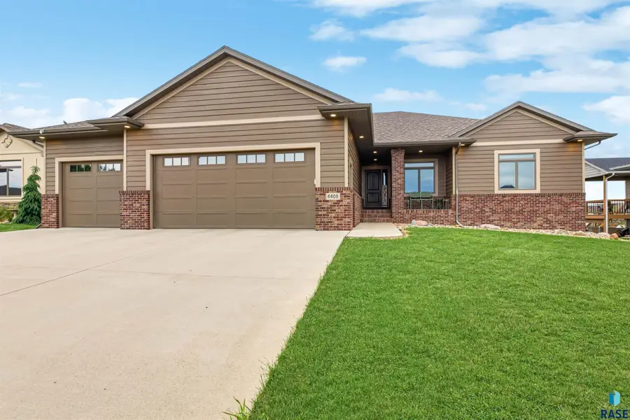 4408 S Dubuque Ave, Sioux Falls, SD 57110 - #2