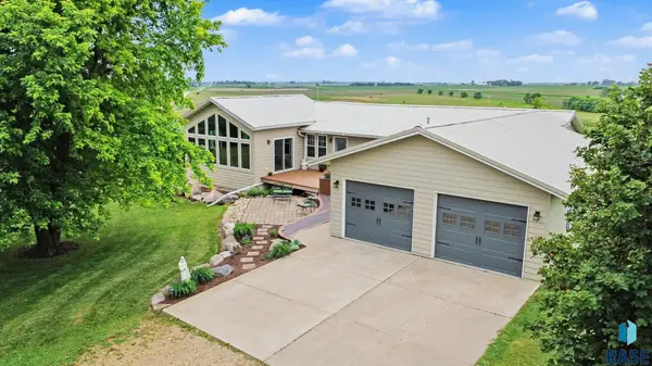 22987 448th Ave, Madison, SD 57042