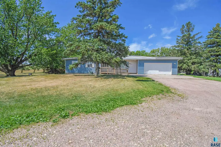 24635 S Garfield Ave, Dell Rapids, SD 57022 - #3
