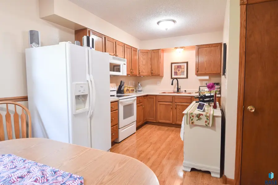 W 8th St, Burke, SD 57523 - #2